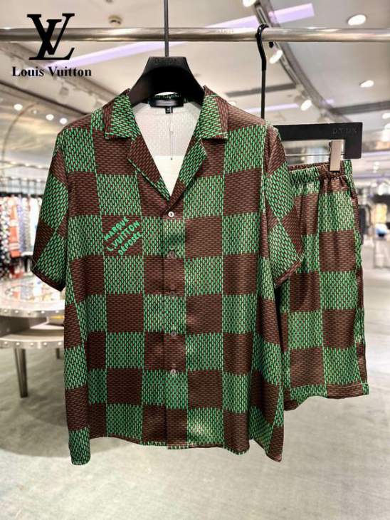 Picture of LV Shirt Pant Suits _SKULVM-3XL24cn19123077